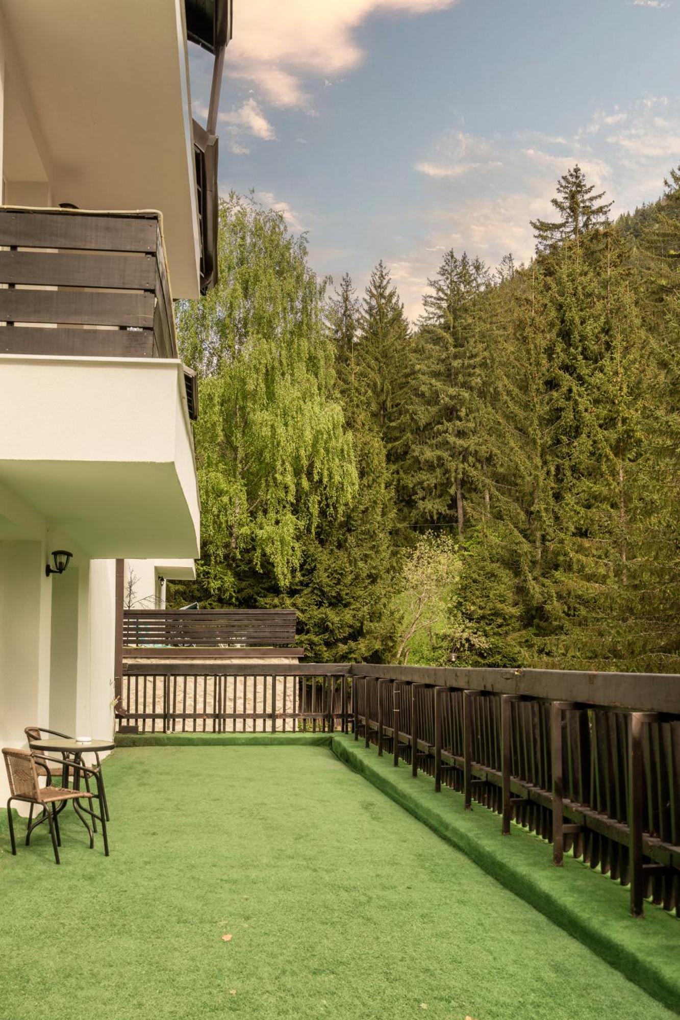 Dinvis Apartments 포이아나브라소프 외부 사진