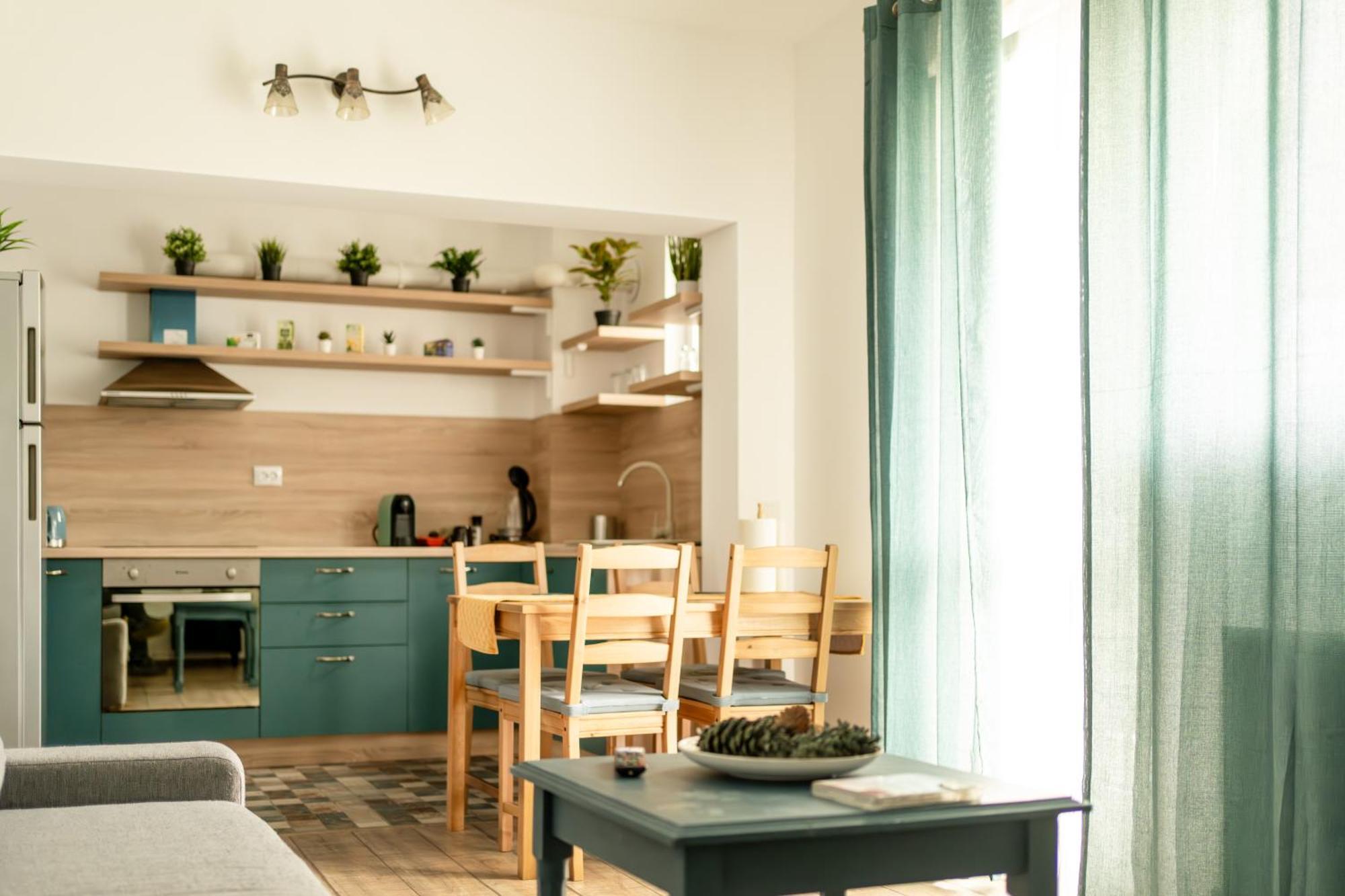 Dinvis Apartments 포이아나브라소프 외부 사진