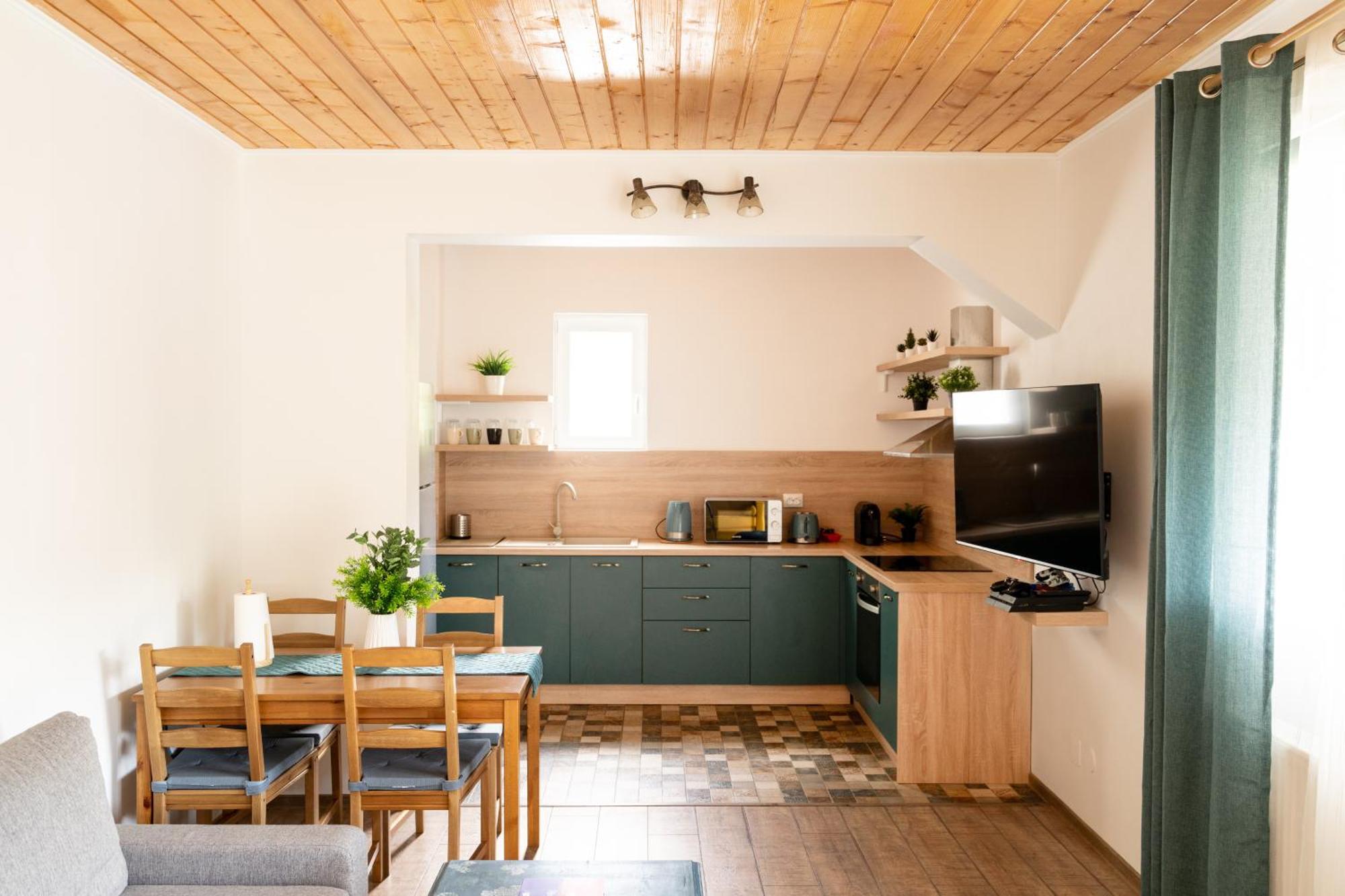 Dinvis Apartments 포이아나브라소프 외부 사진