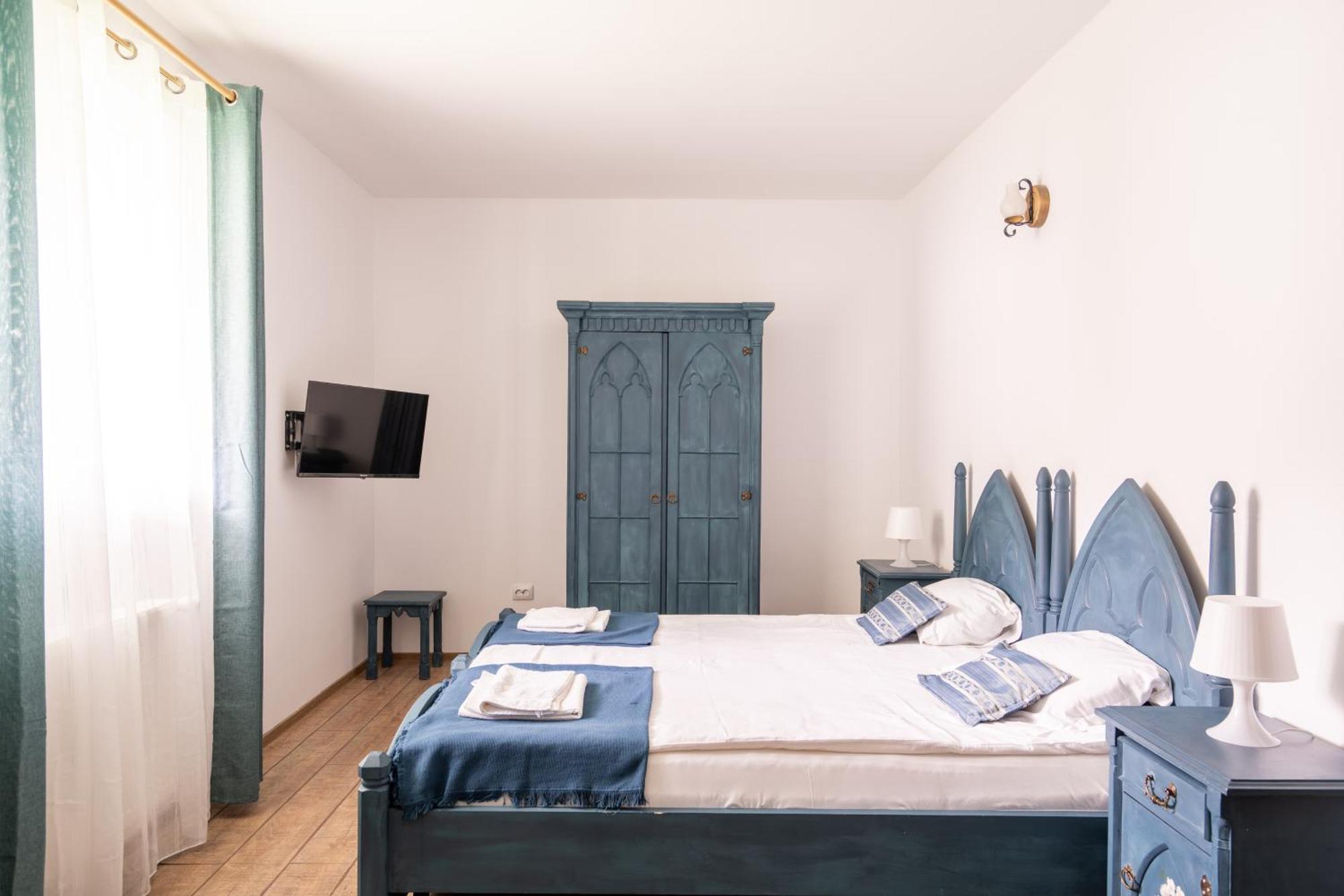 Dinvis Apartments 포이아나브라소프 외부 사진