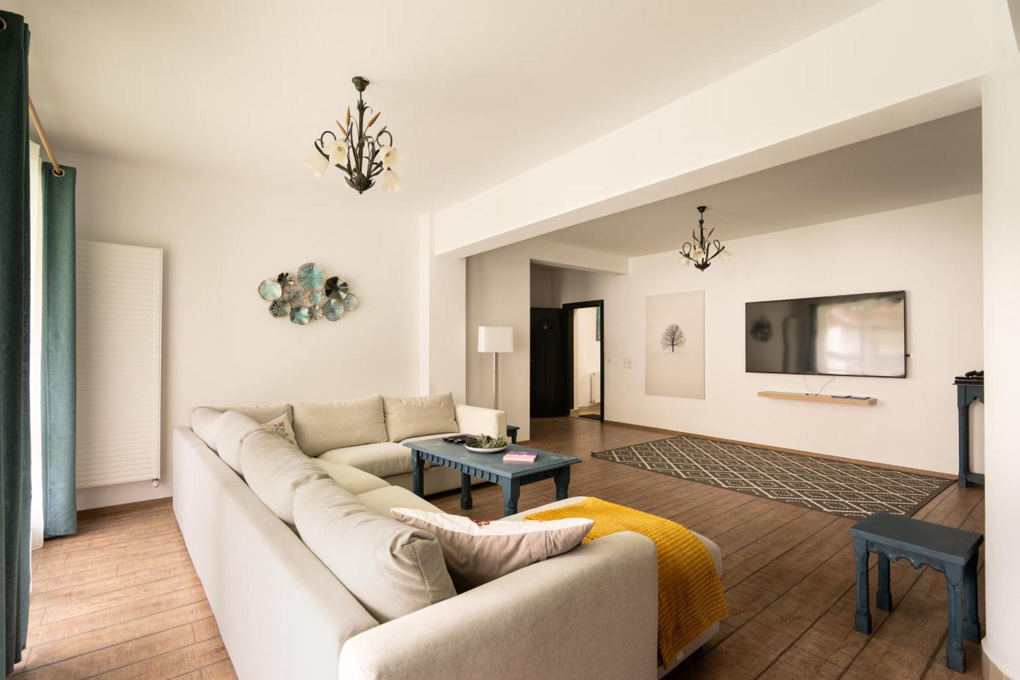 Dinvis Apartments 포이아나브라소프 외부 사진