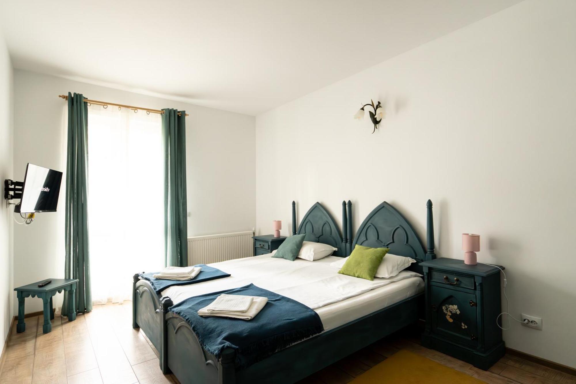 Dinvis Apartments 포이아나브라소프 외부 사진