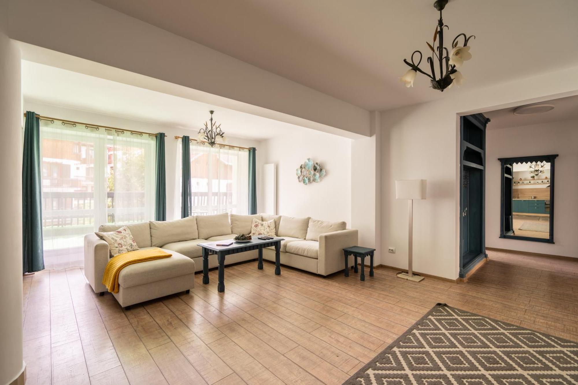 Dinvis Apartments 포이아나브라소프 외부 사진