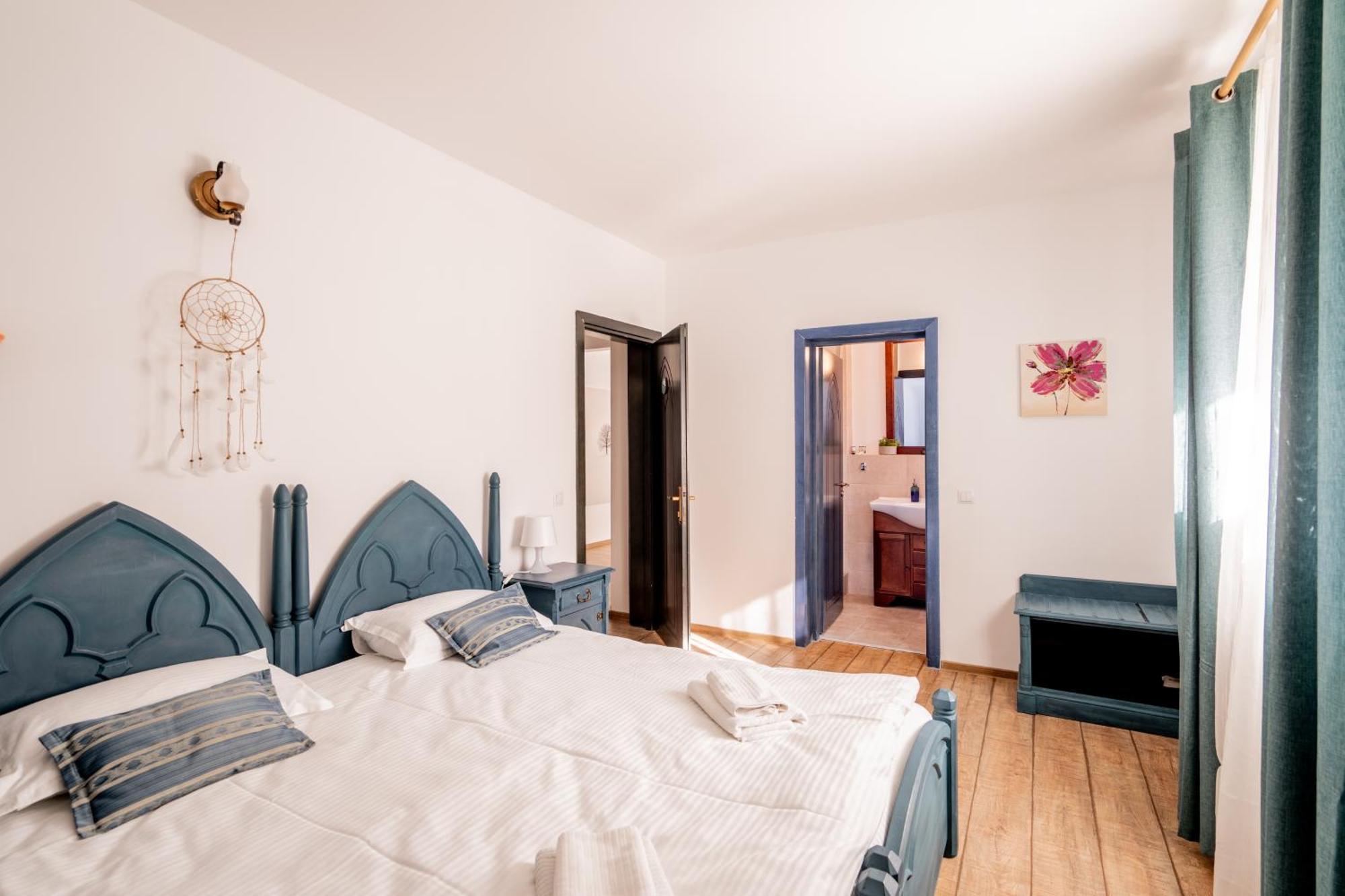 Dinvis Apartments 포이아나브라소프 외부 사진