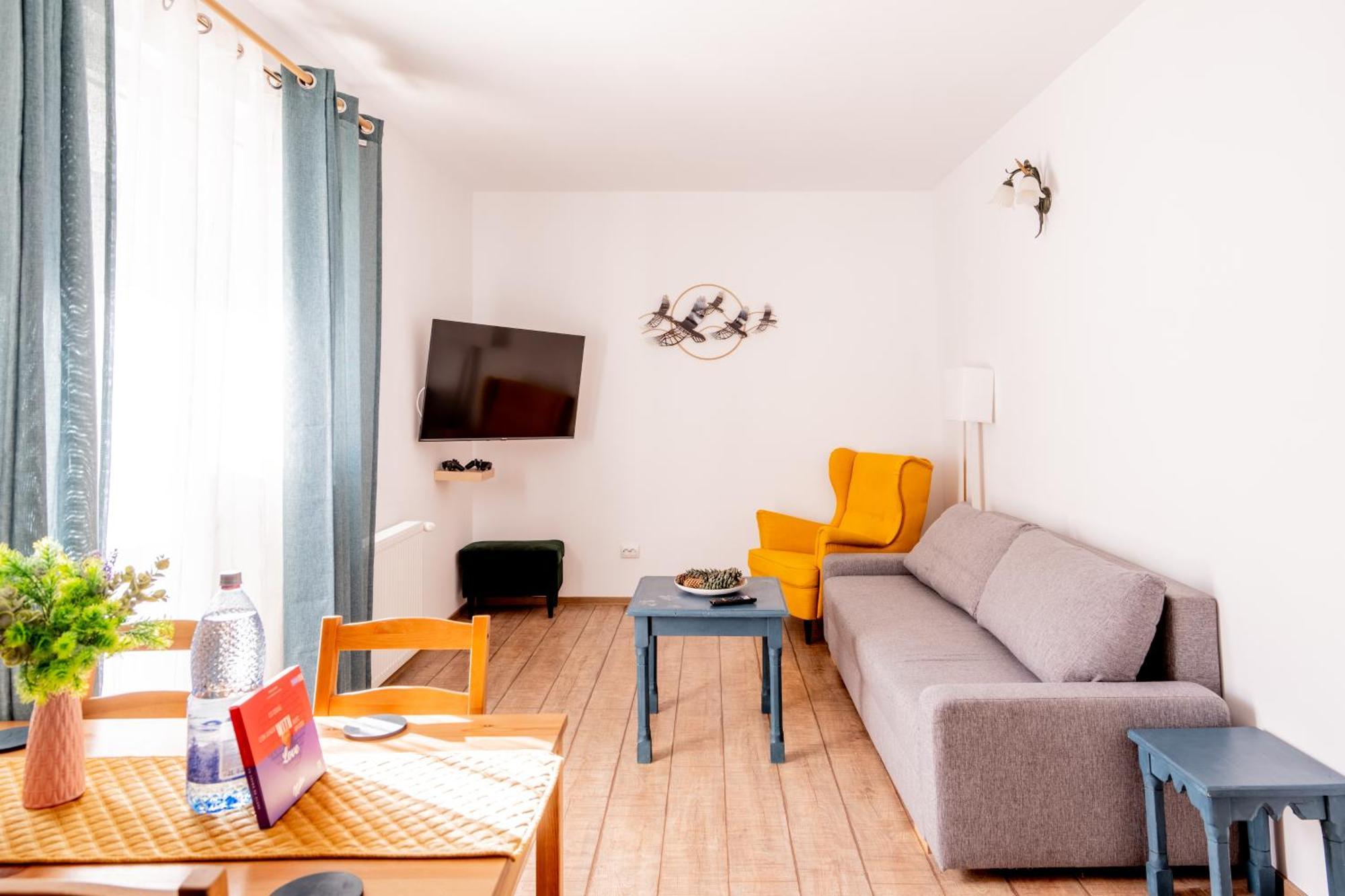 Dinvis Apartments 포이아나브라소프 외부 사진